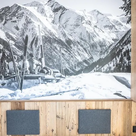 Bernstein アパート カプルーン